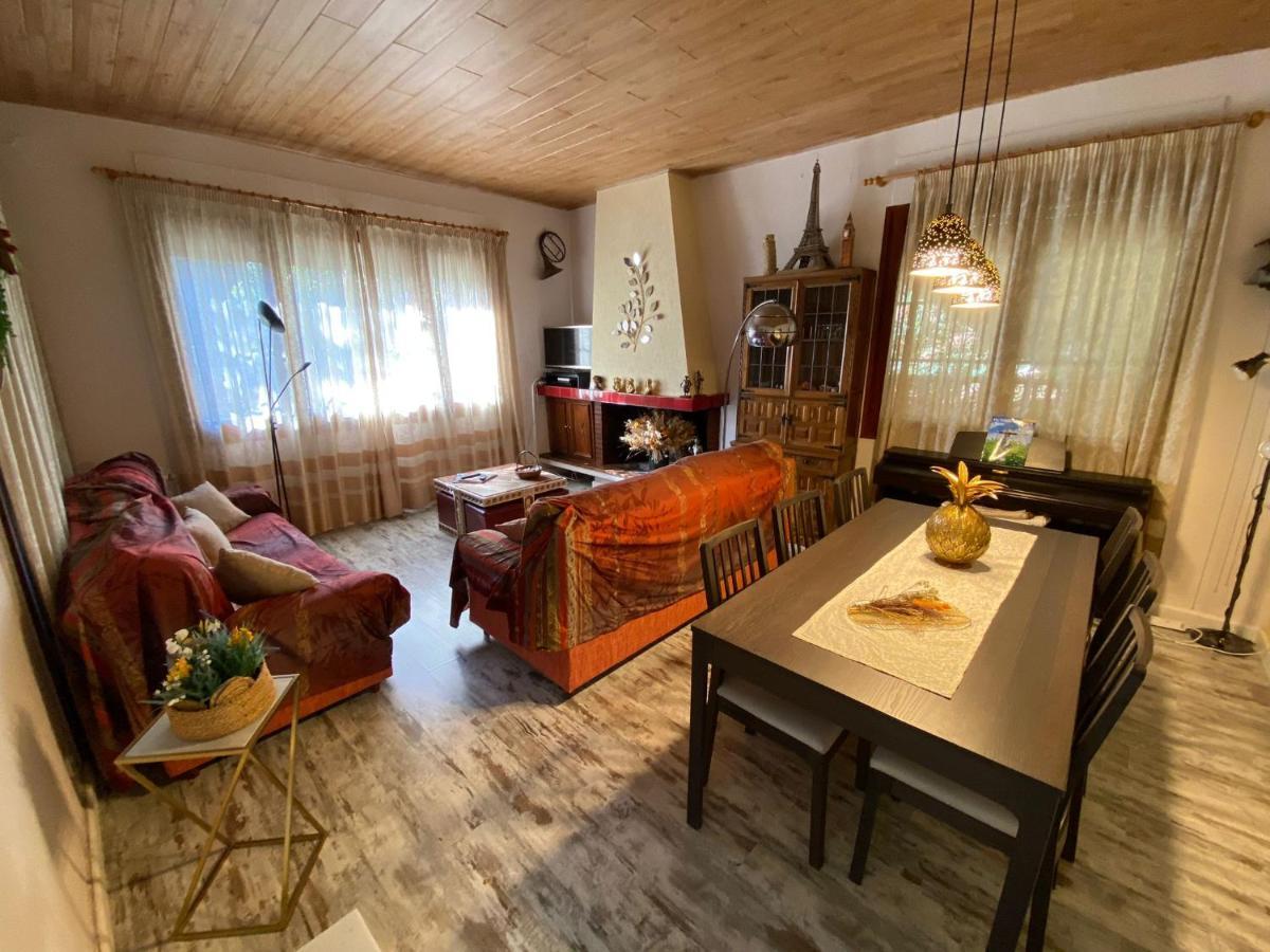 Casa Acogedora Familiar Con Piscina Palleja Екстер'єр фото